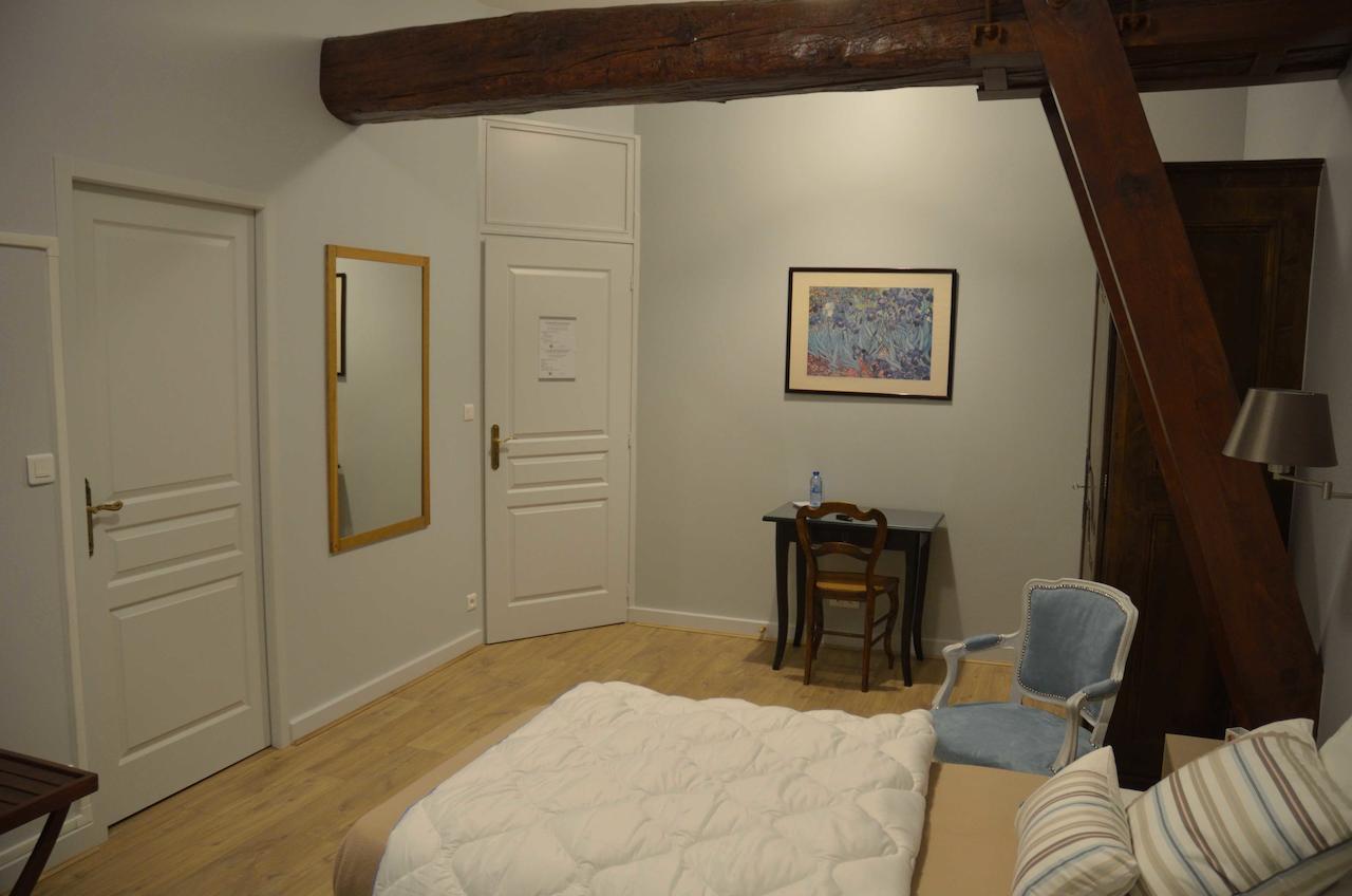 Chambre D'Hotes Le Jardin Des Pierres Dorees Marcy Eksteriør billede